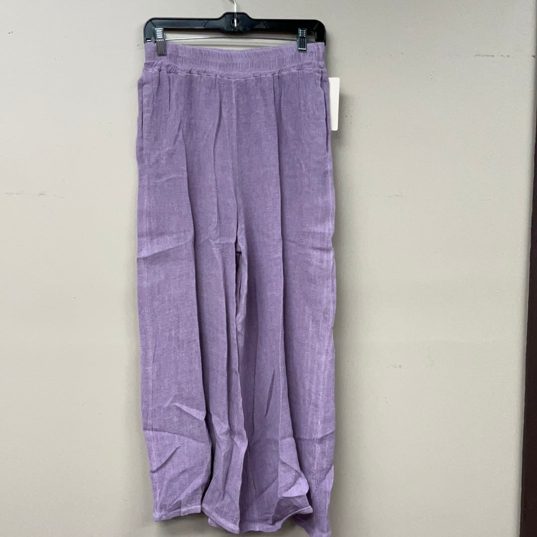 Linen weaved Italian wide leg pants.