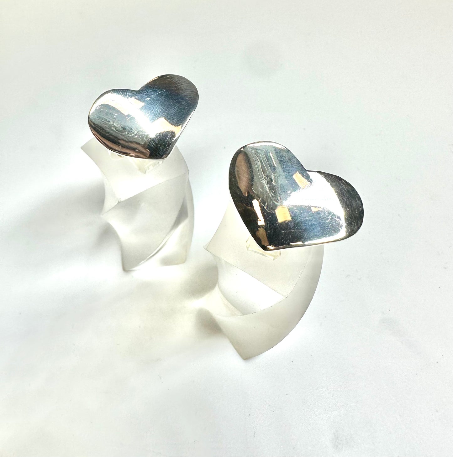 Twisted heart ring