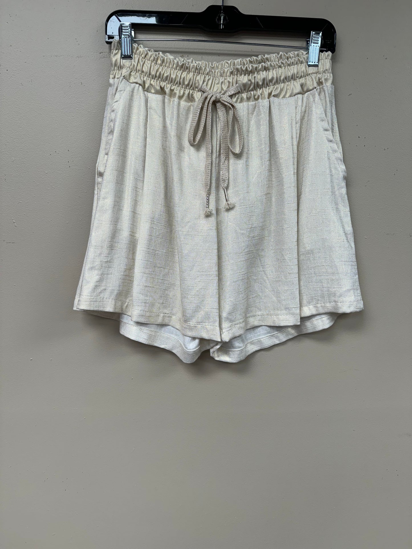 Gold linen short.