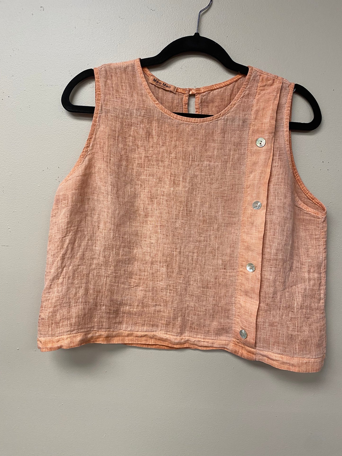 Italian linen short sleeve button top.