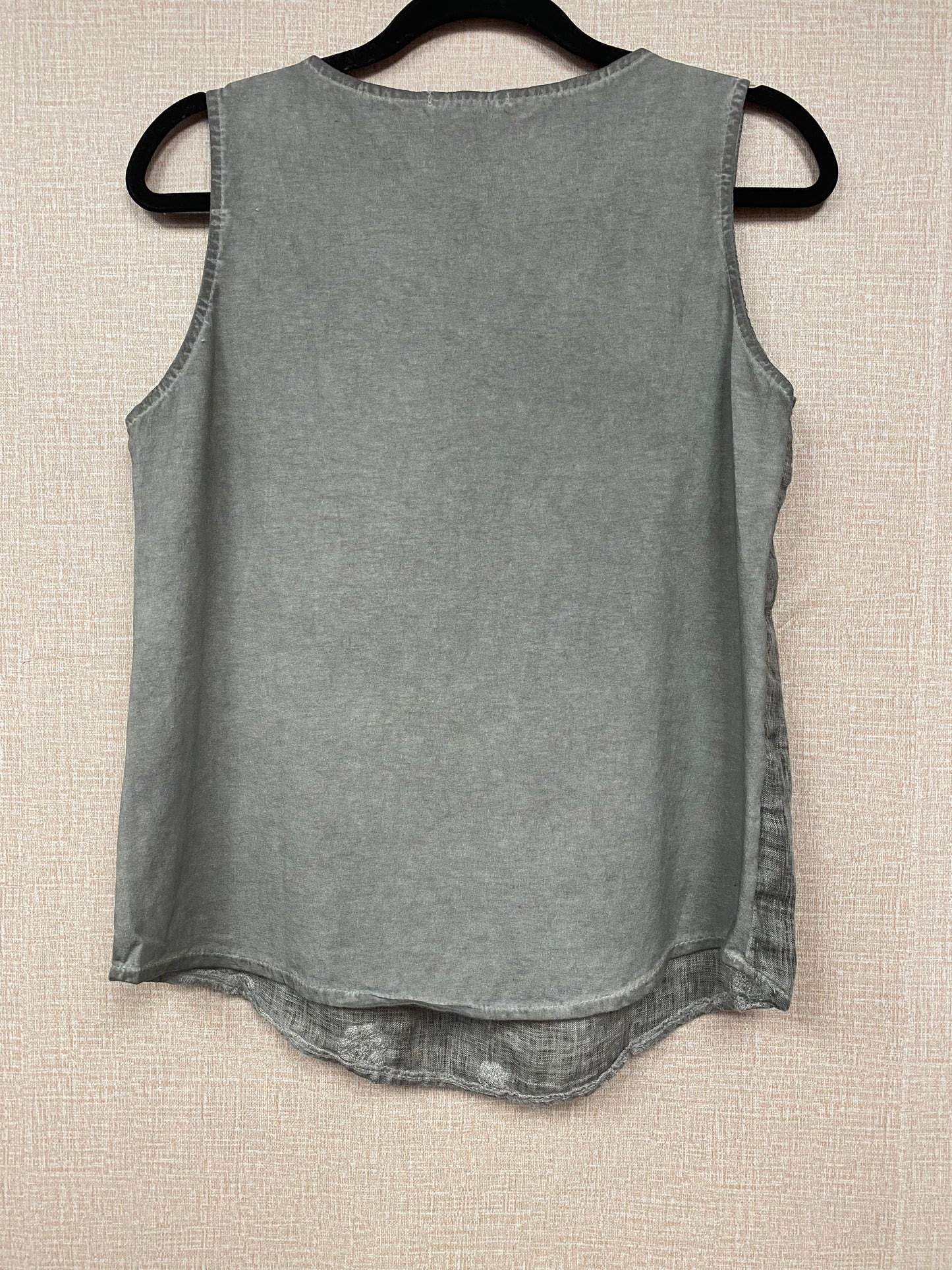 Linen Italian flower embroided top.