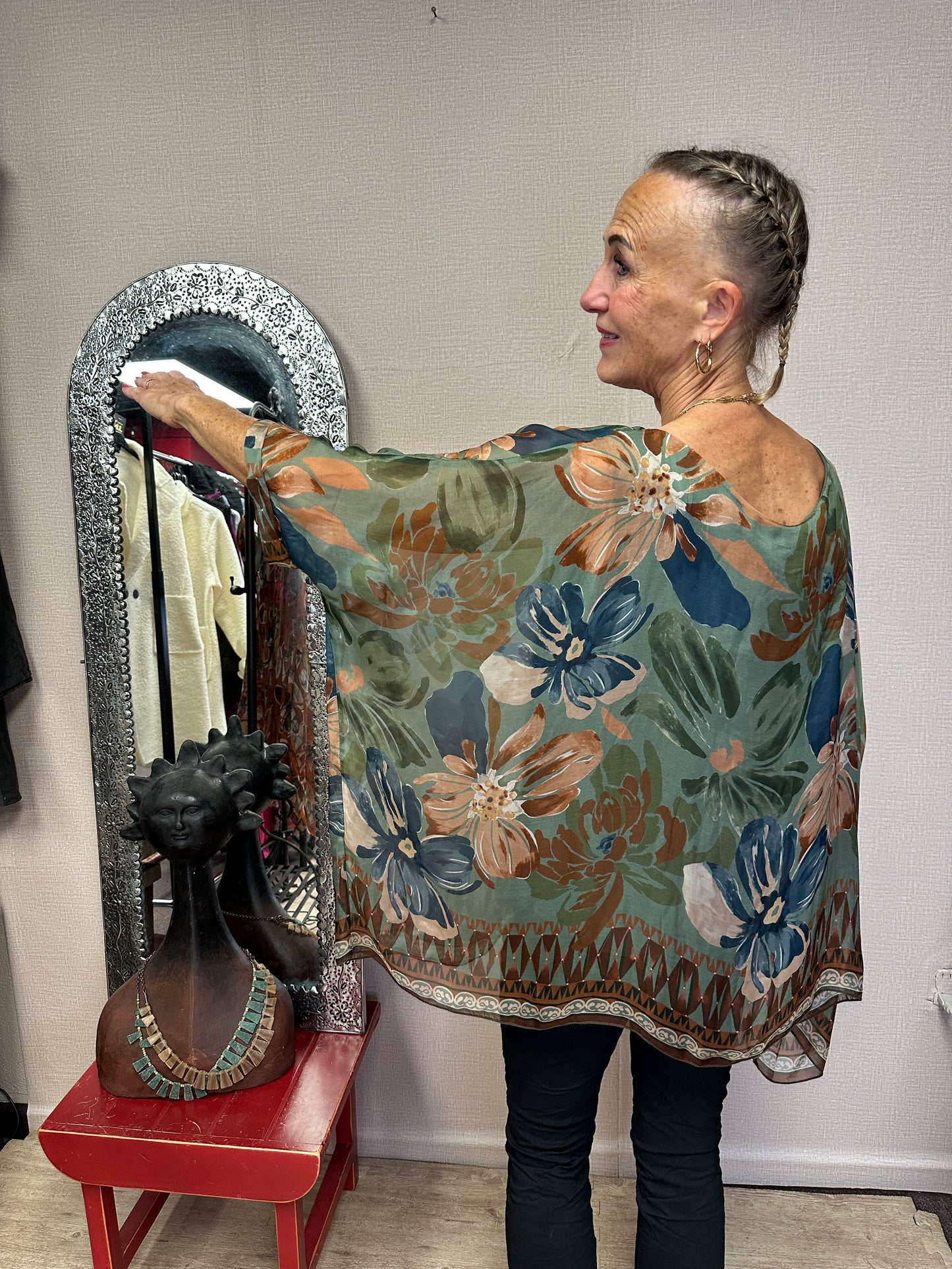 Italian flower print caftan top.