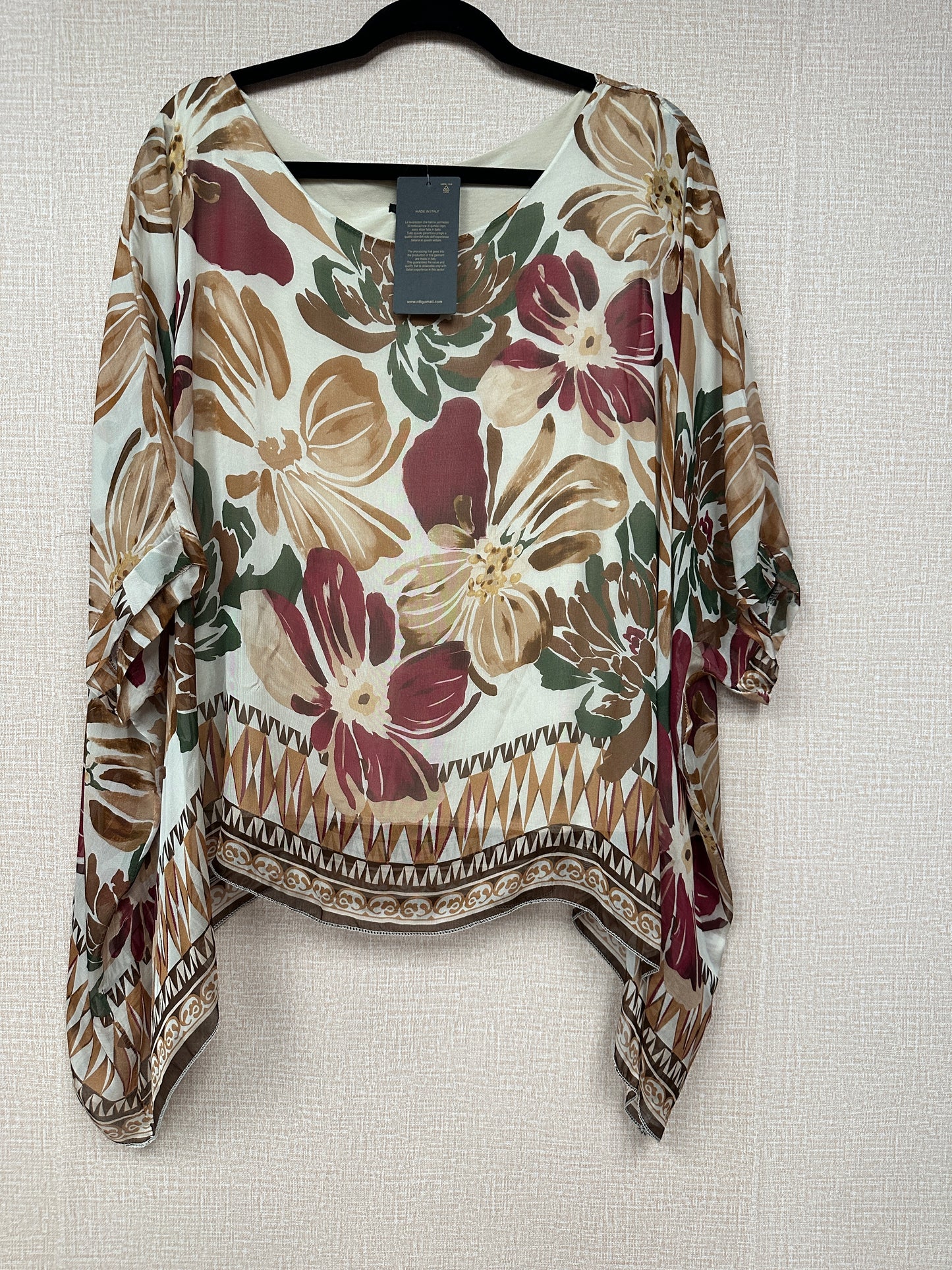 Italian flower print caftan top.