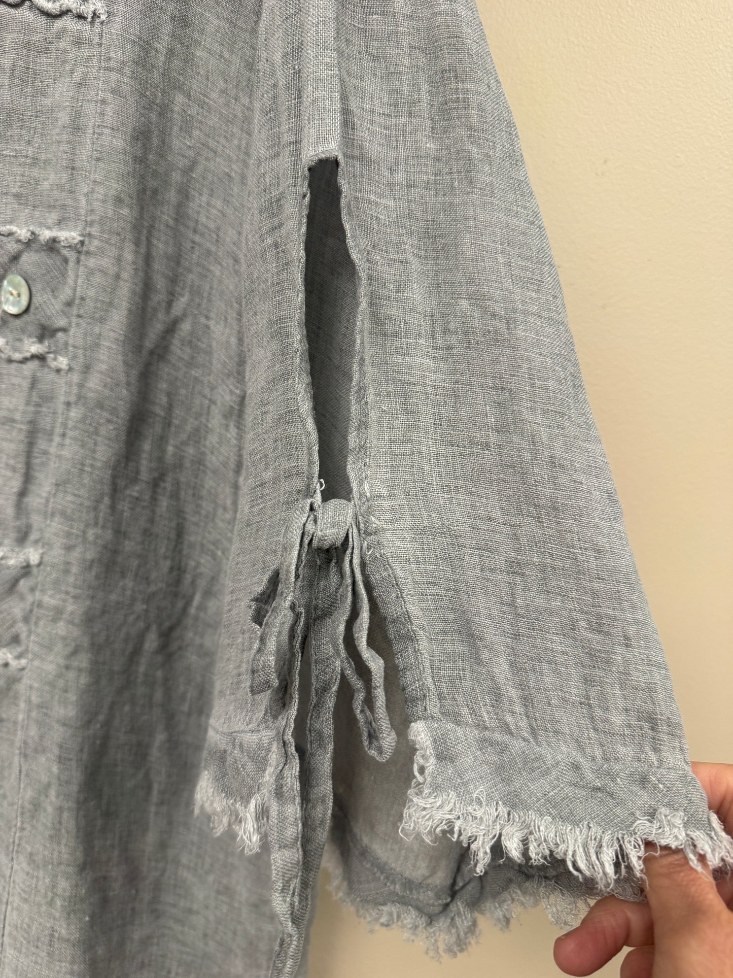 Button detail linen top