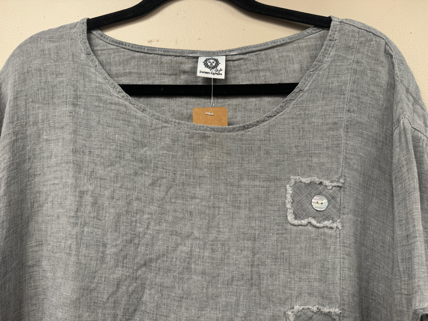 Button detail linen top