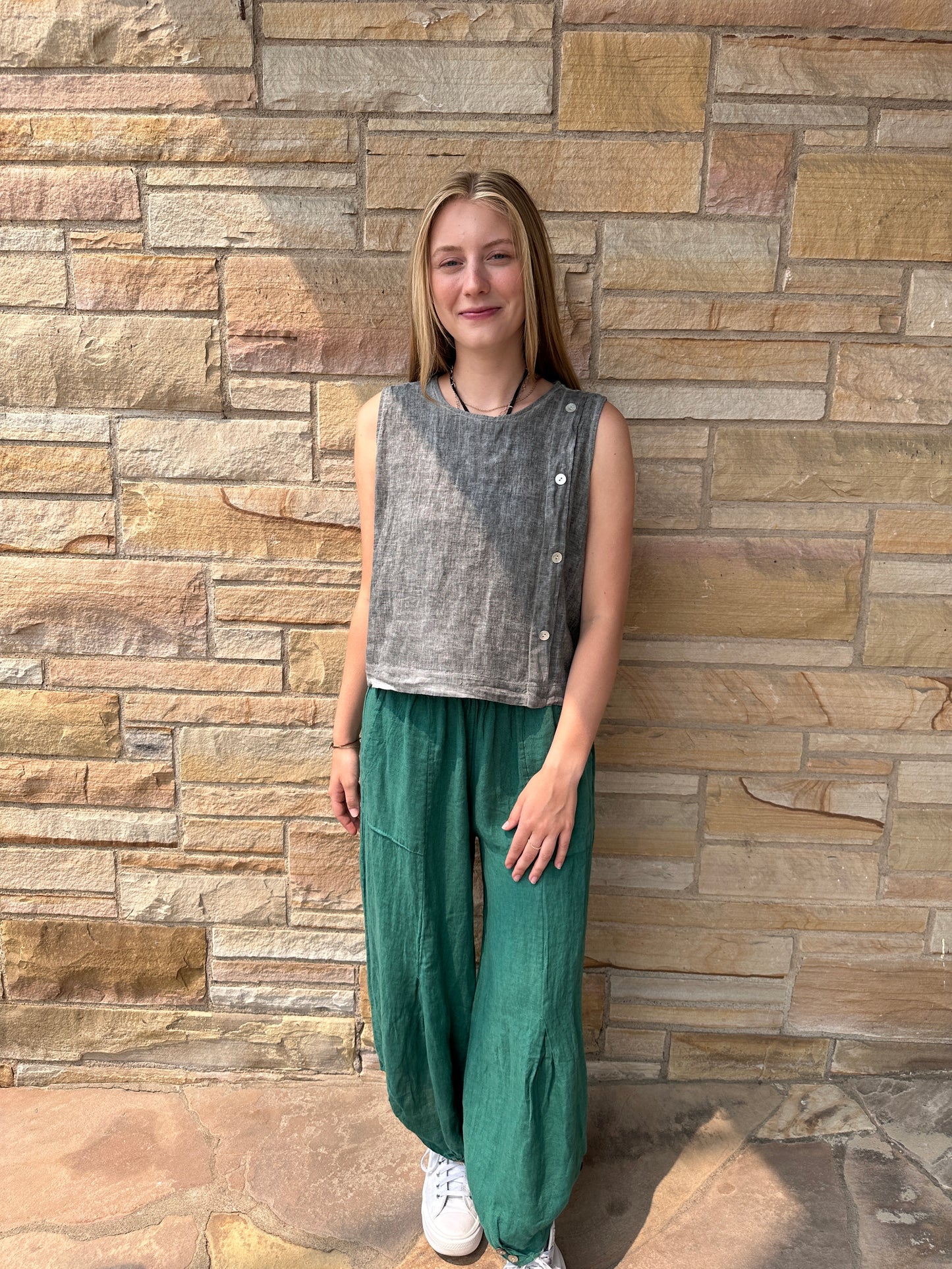 Italian linen short sleeve button top.
