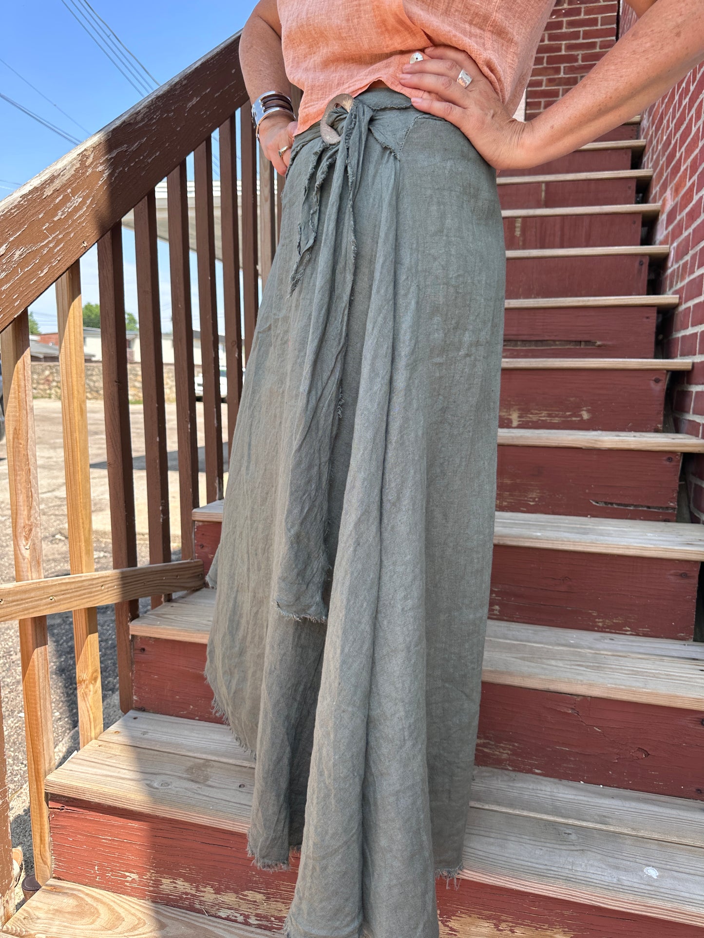 Italian Linen maxi skirt with buckle.
