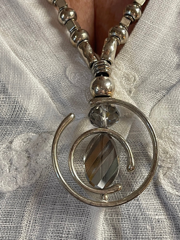 Crystal pendant and bead silver necklace