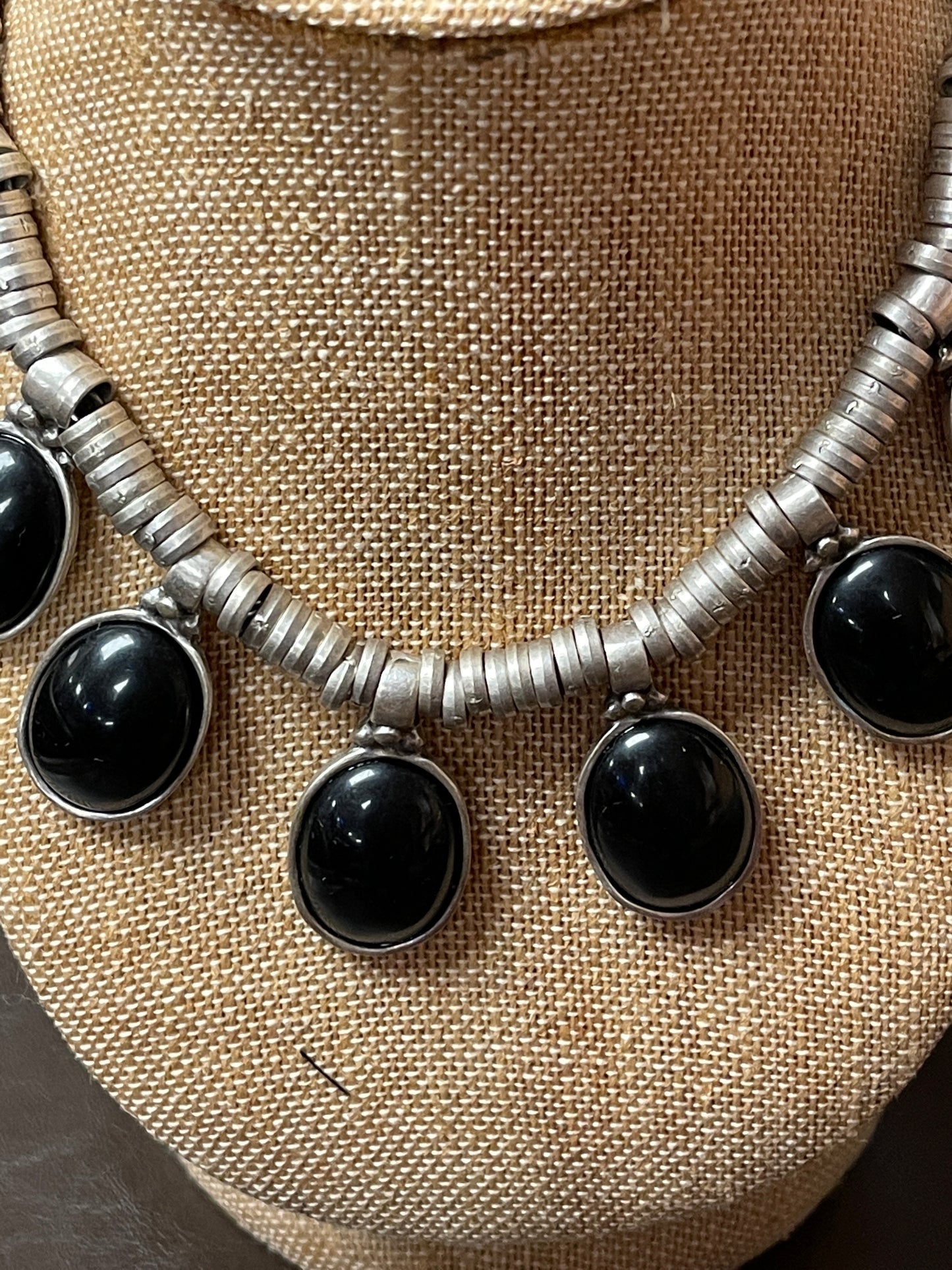 Zamak black stone/silver reversible necklace