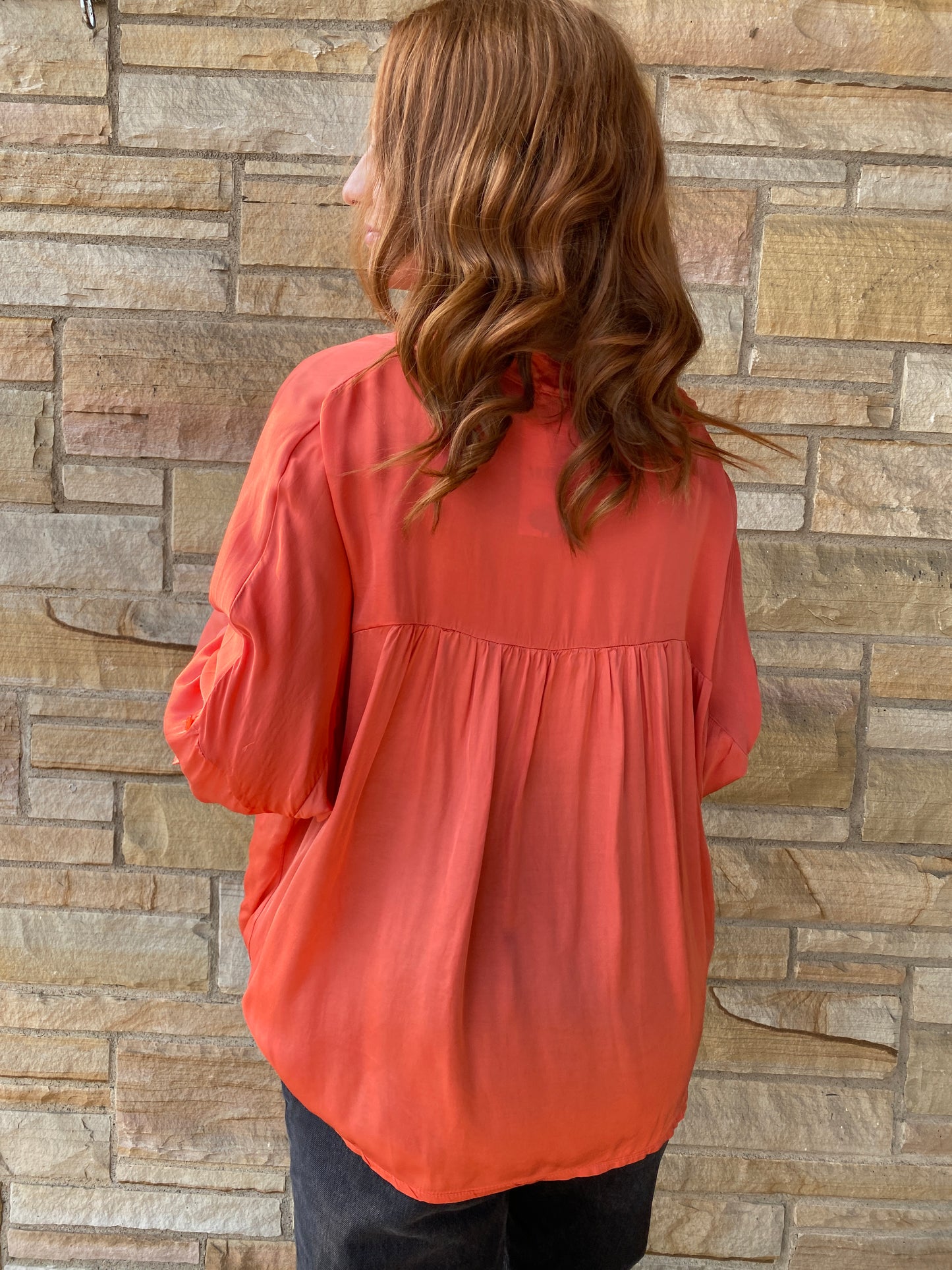 Italian Silky v neck high low top.