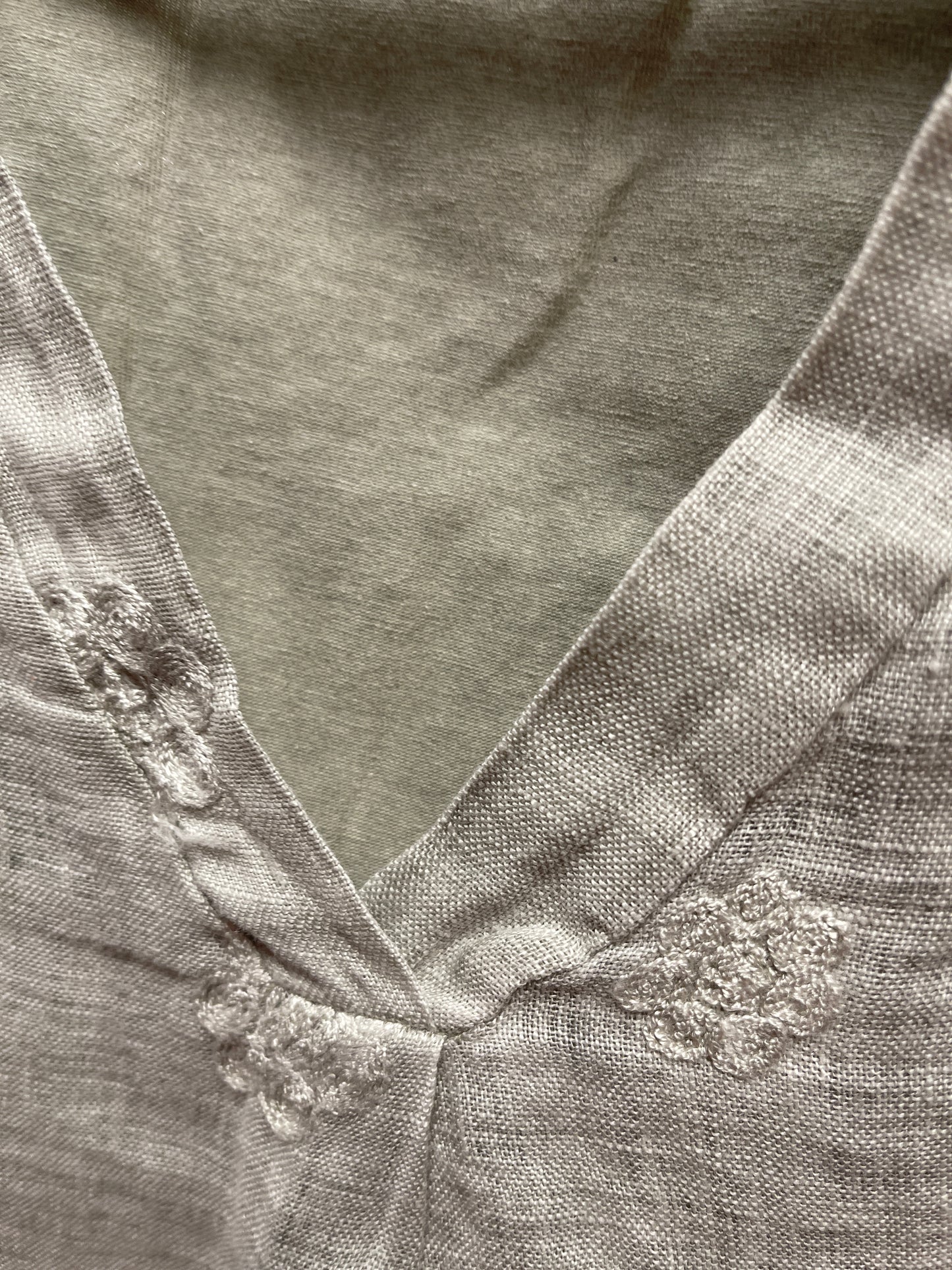 Linen Italian flower embroided top.