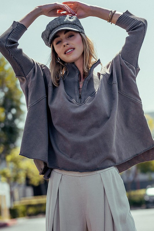 Dolman Sleeve top, sweatshirt.