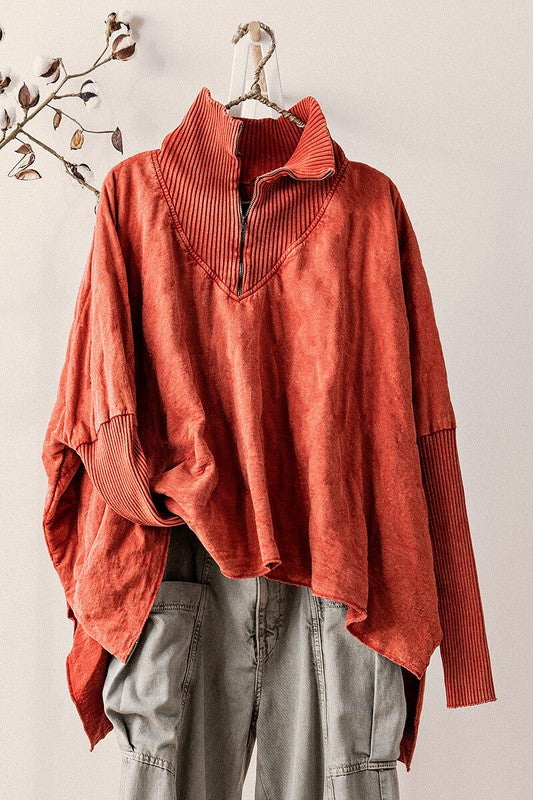 Dolman Sleeve top, sweatshirt.
