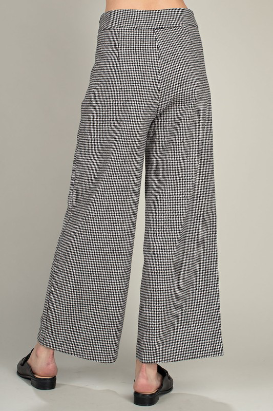 Hounds tooth wide leg pants..
