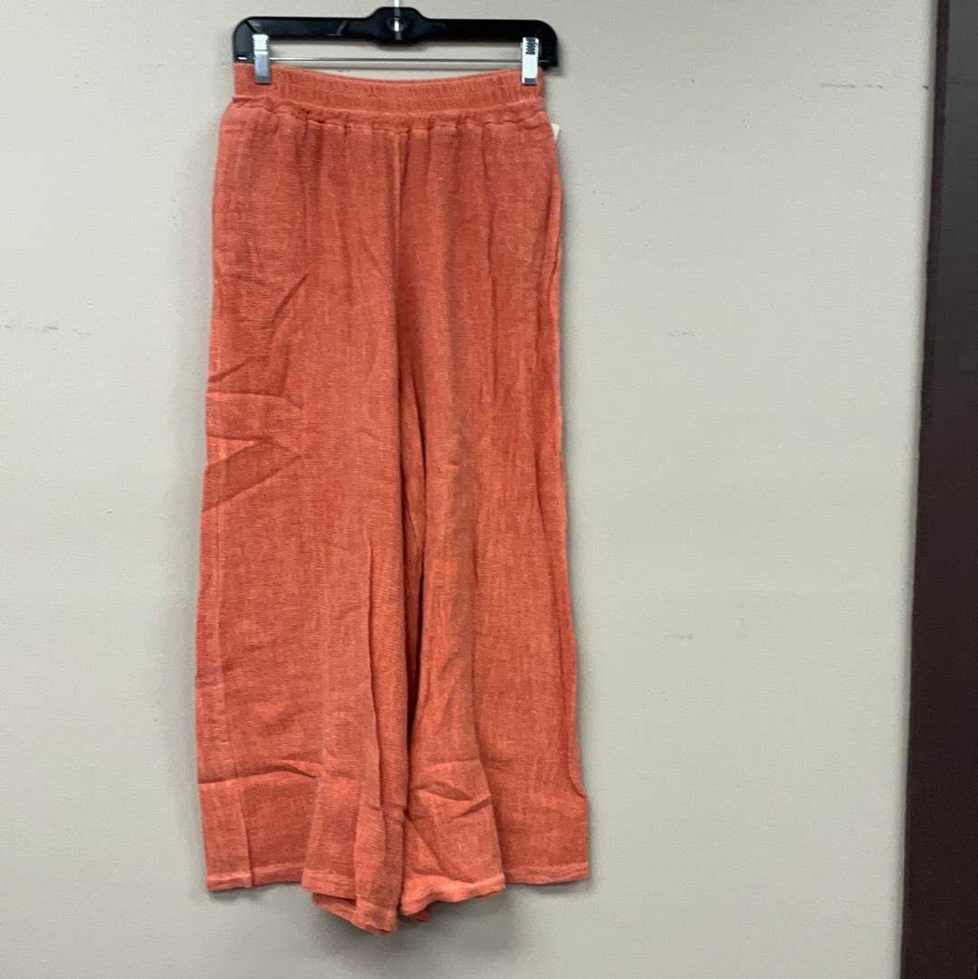 Linen weaved Italian wide leg pants.