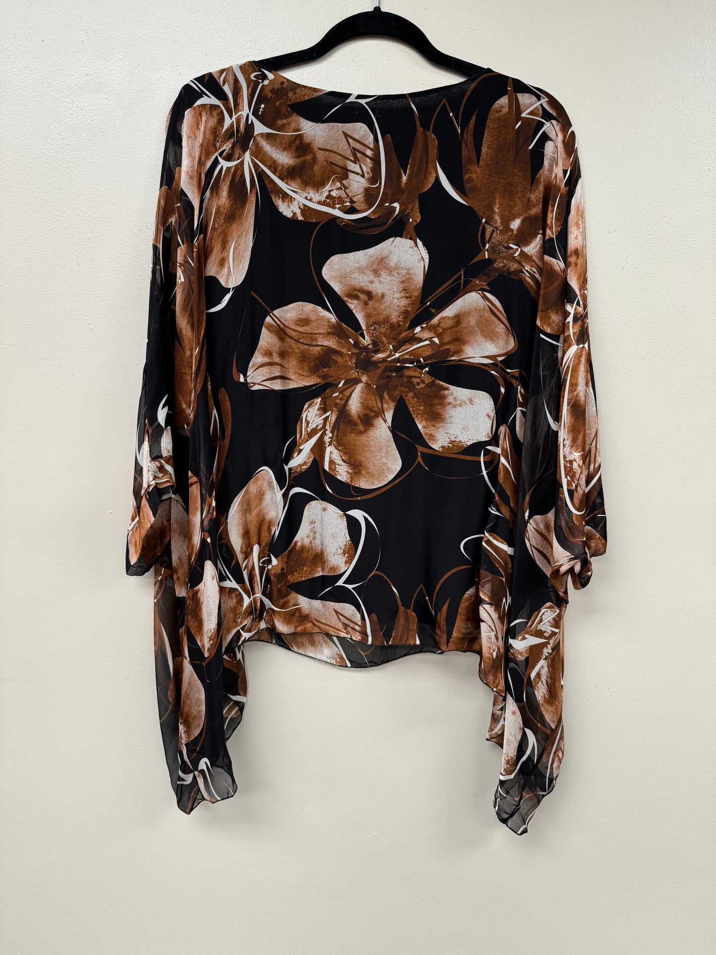 Italian flower print caftan top.