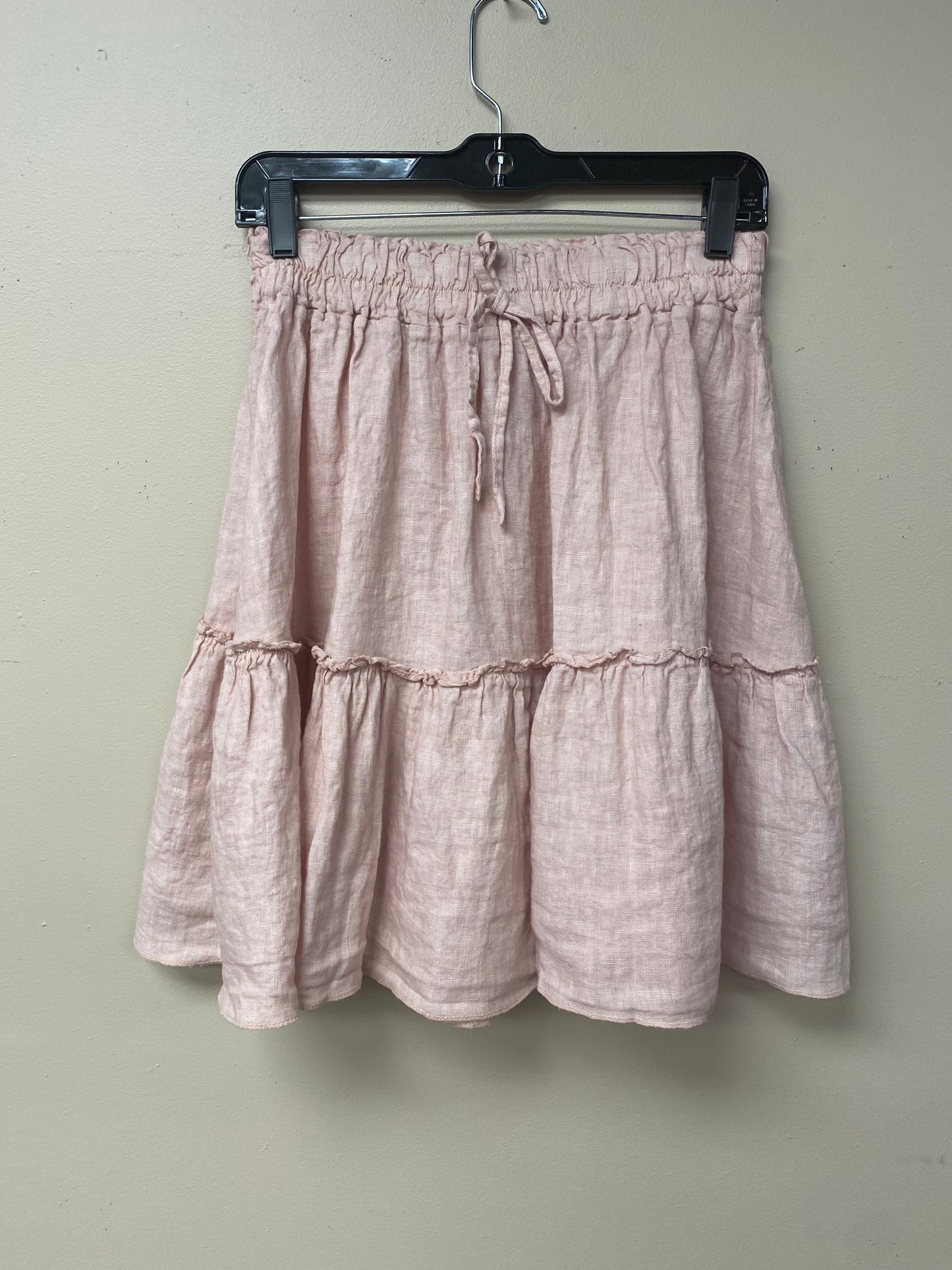 Linen Over the Knee ruffle skirt.