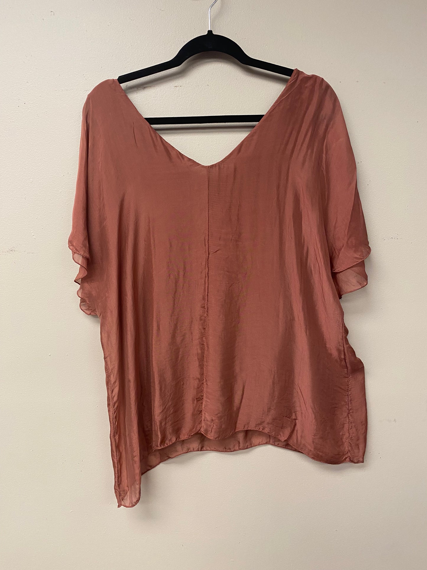 Silky Italian short sleeve top