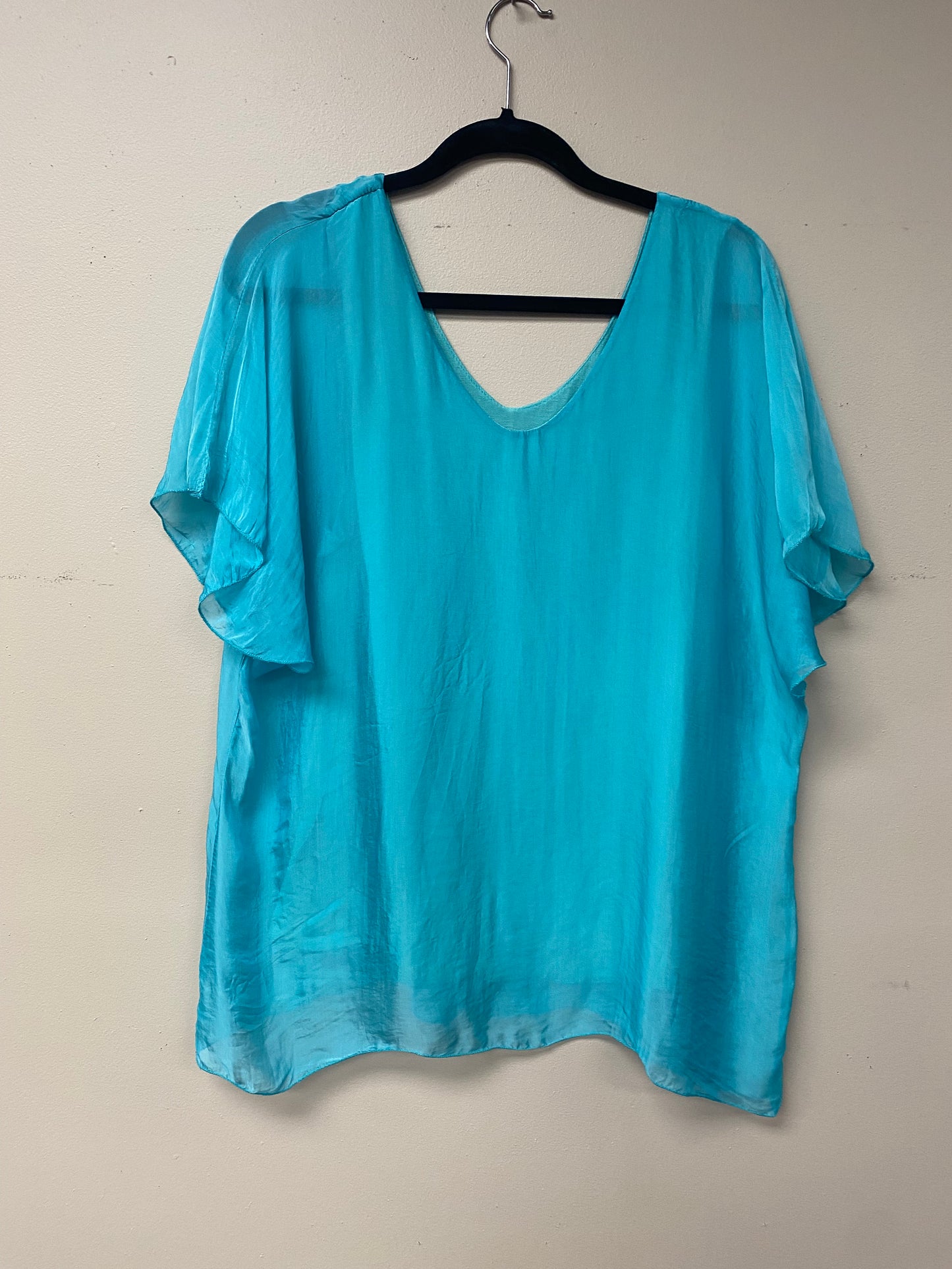 Silky Italian short sleeve top