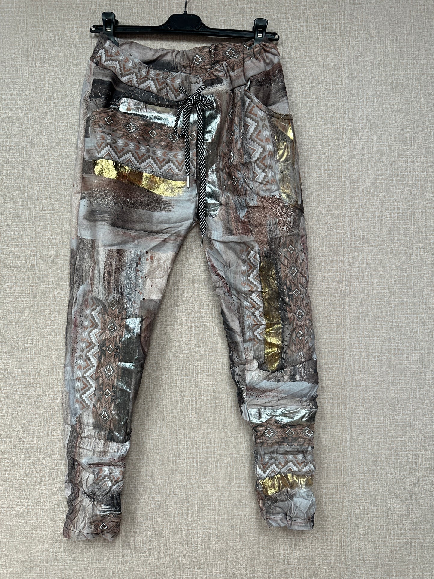 Italian women printed joggers