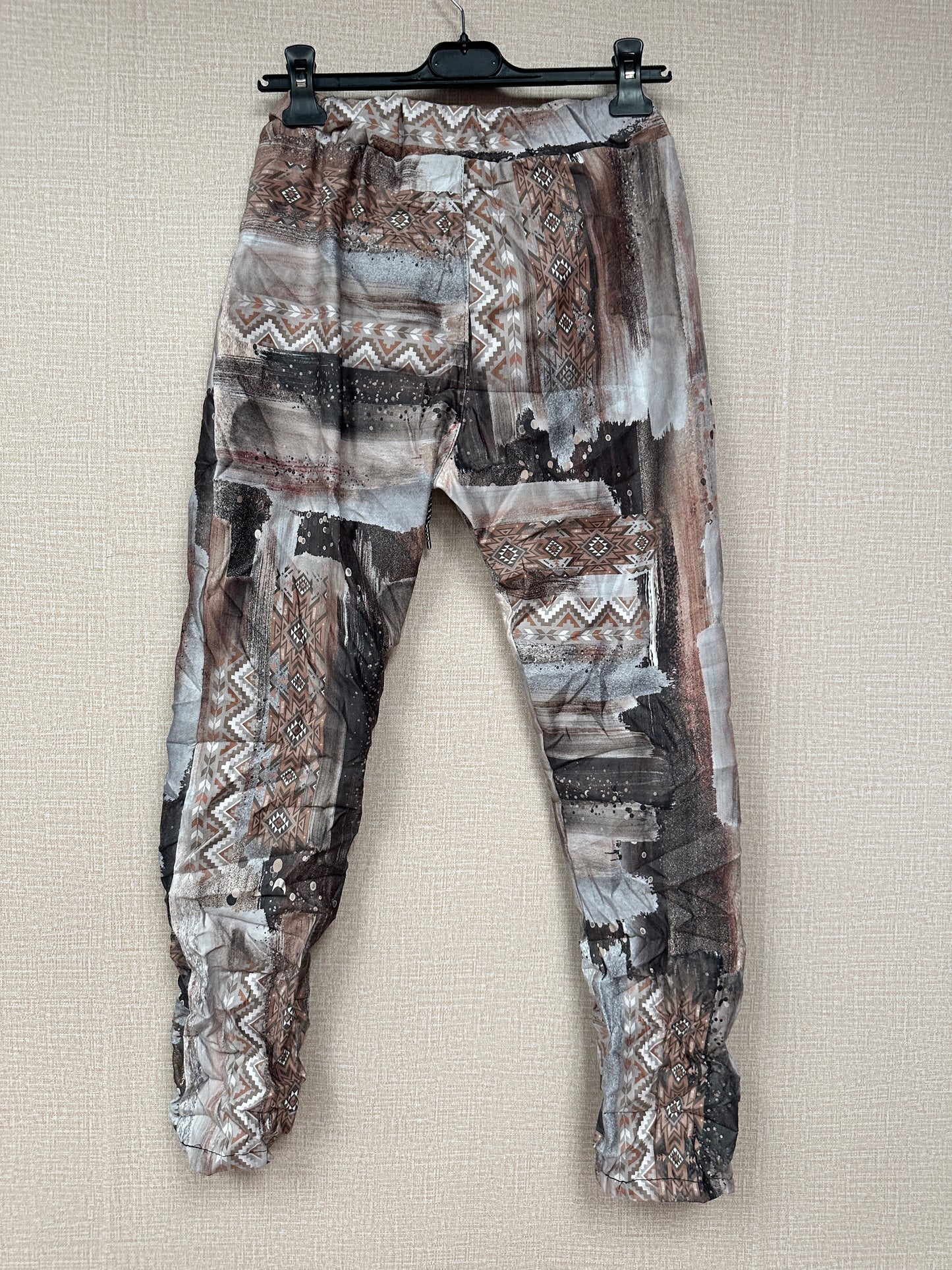 Italian women printed joggers