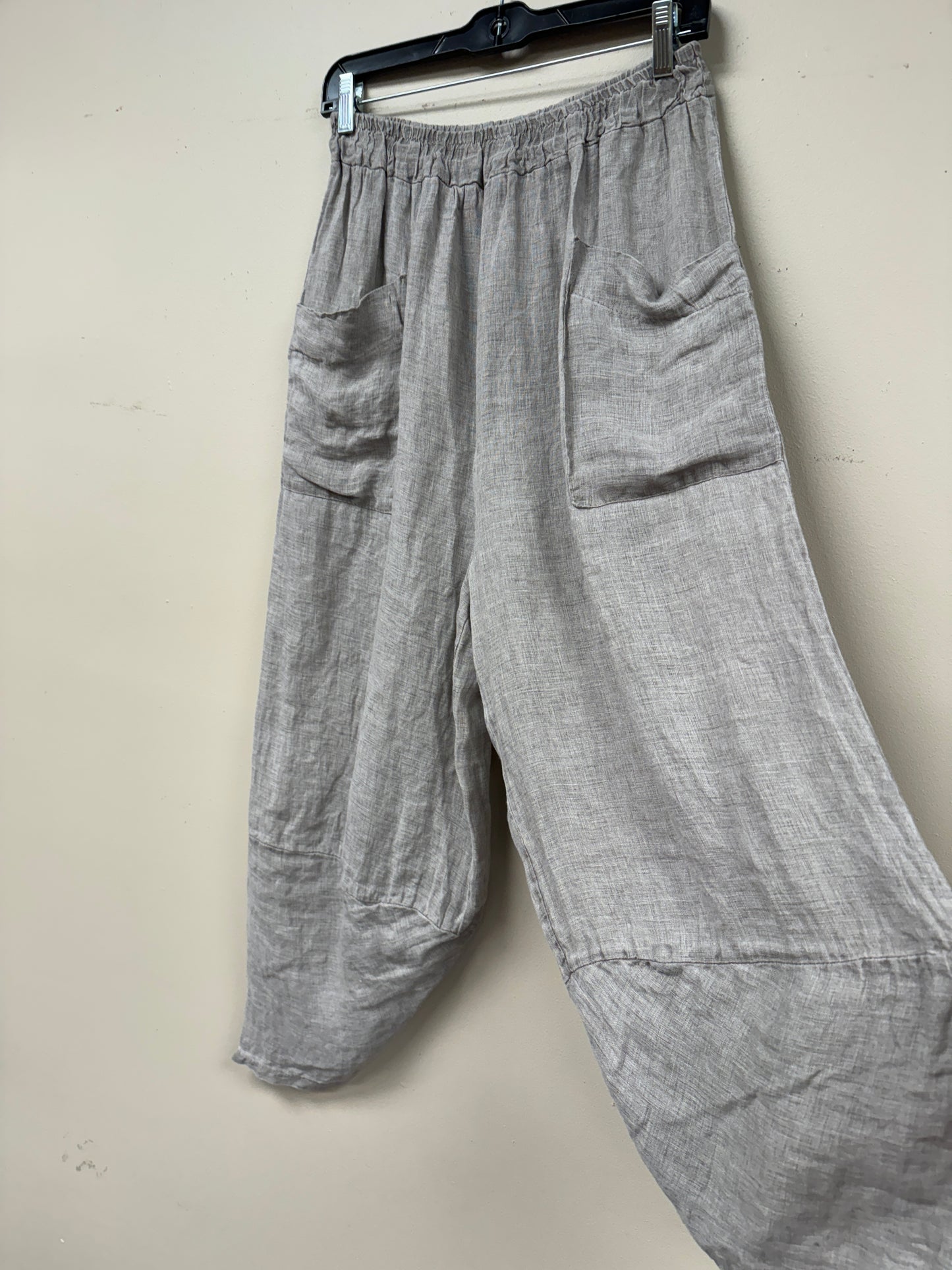 Two pocket barrel Italian linen pants