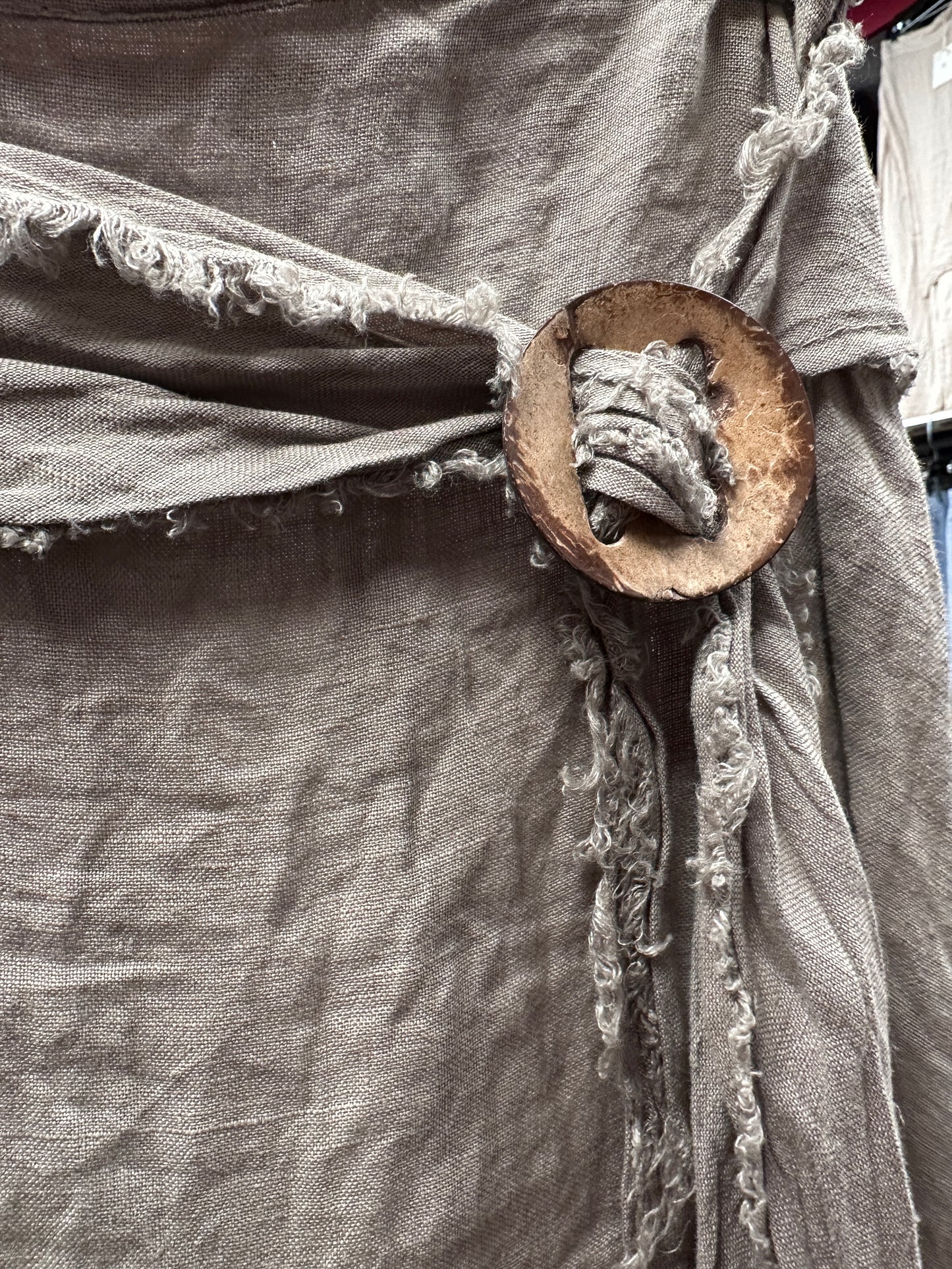 Italian Linen maxi skirt with buckle.