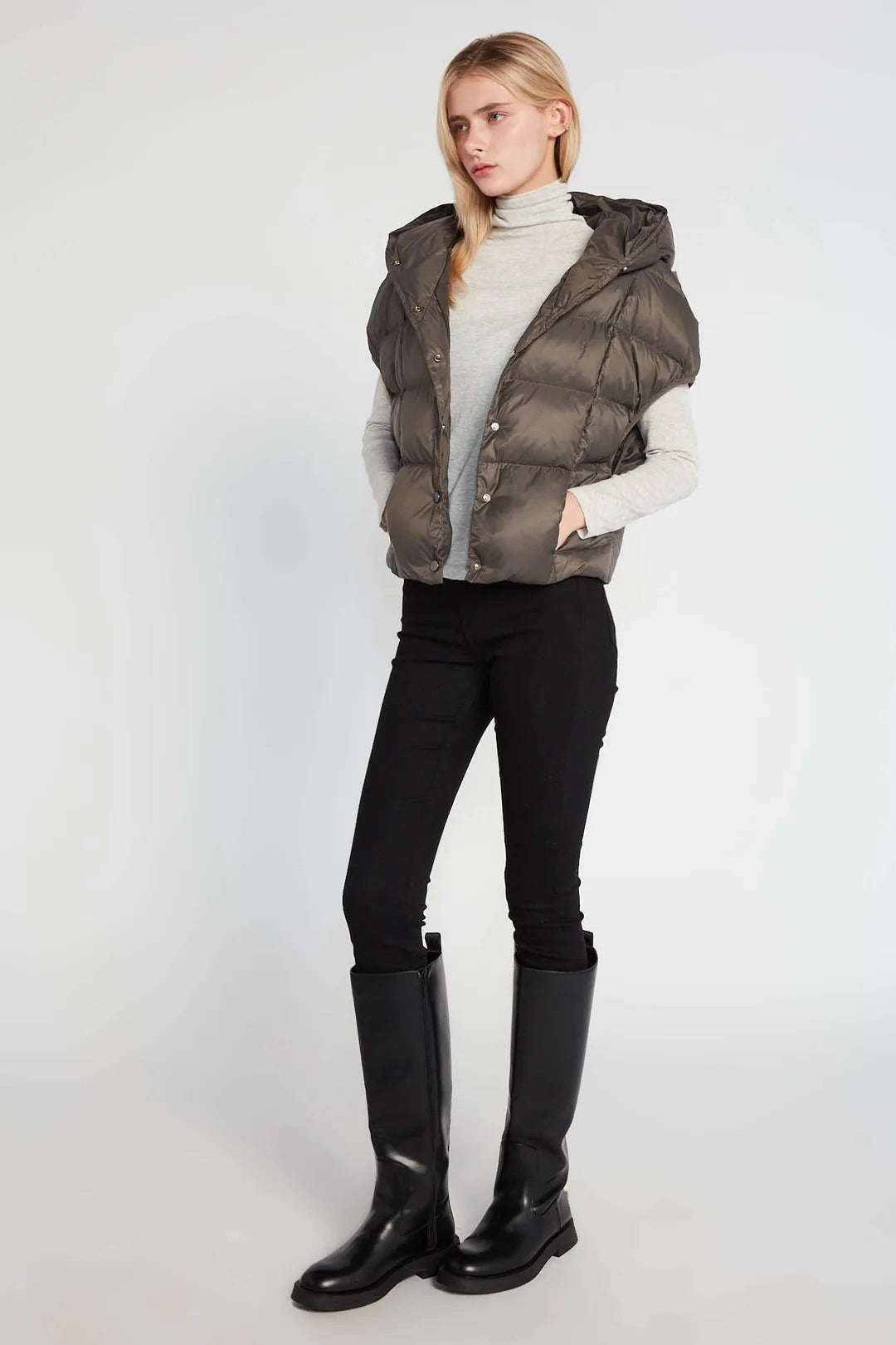 Cropped Puffer Vest