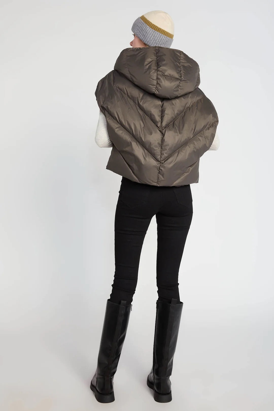 Cropped Puffer Vest