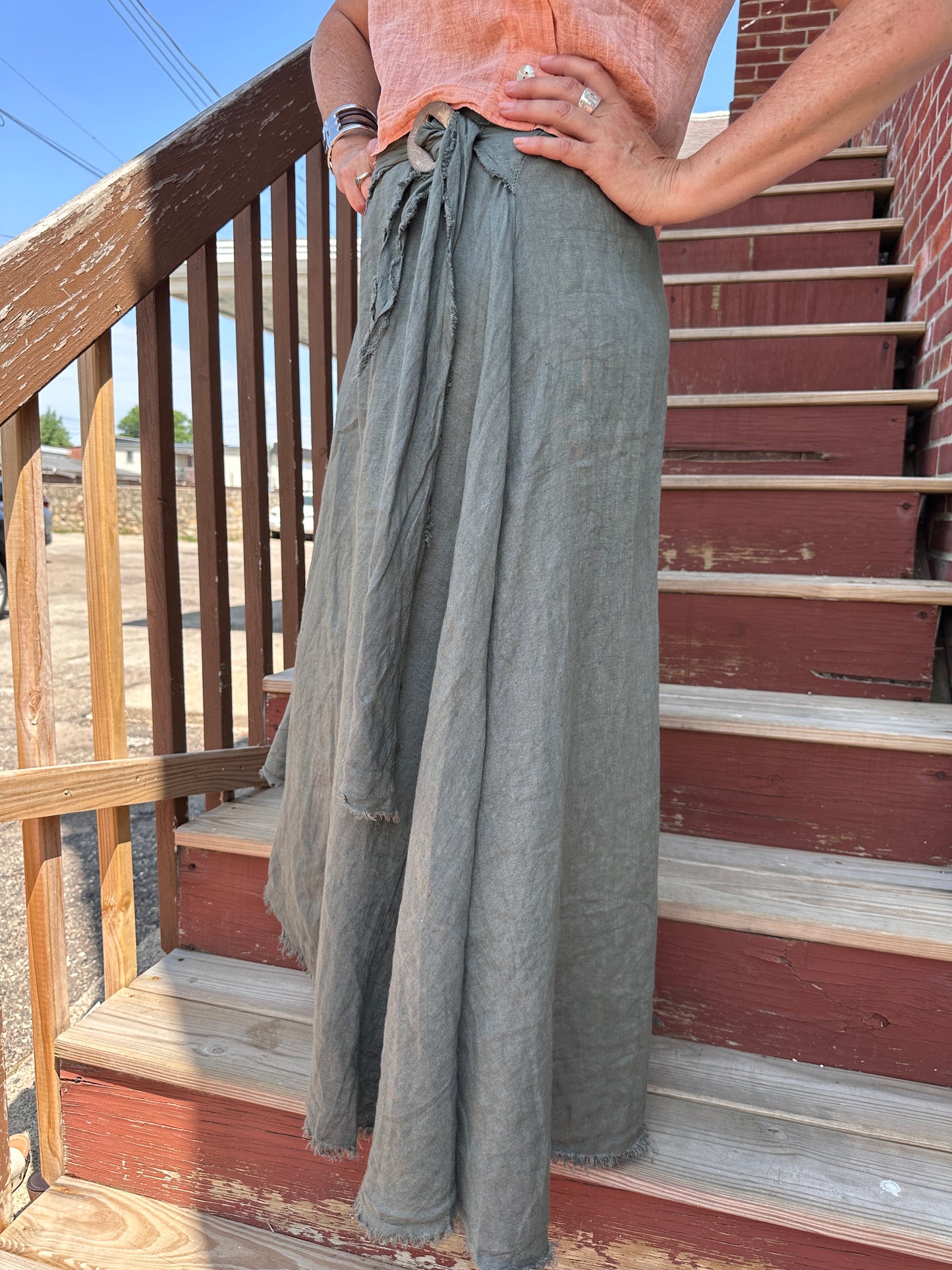 Italian Linen maxi skirt with buckle.