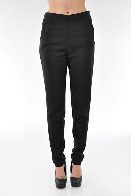 Skinny leg knit trouser with a side zipper