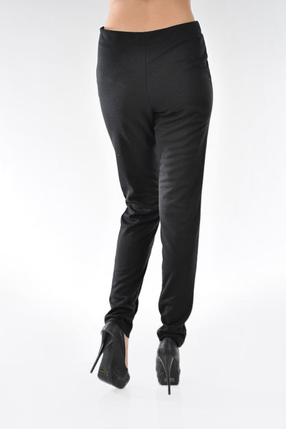 Skinny leg knit trouser with a side zipper