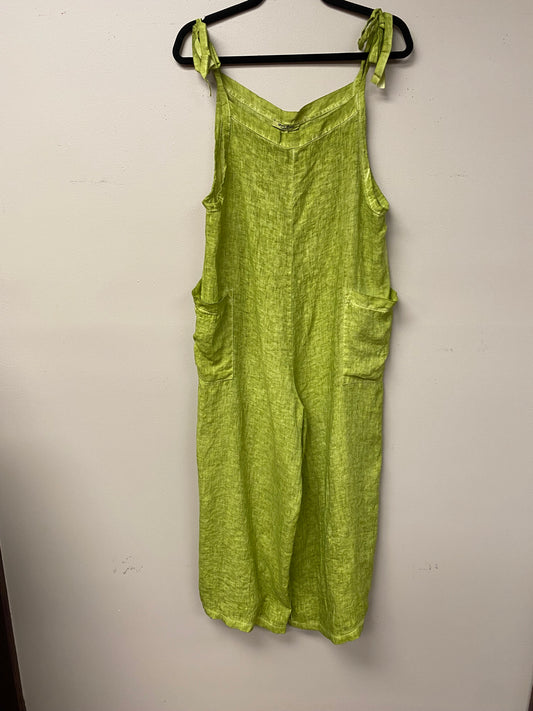 Italian linen jumpsuit with two pocket and adjustable straps