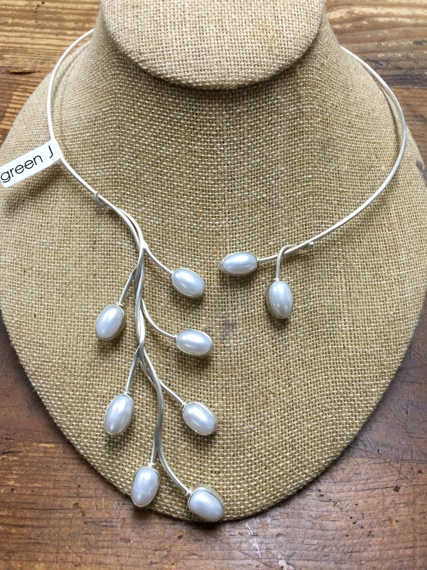 Brushed sterling silver and pearls necklace